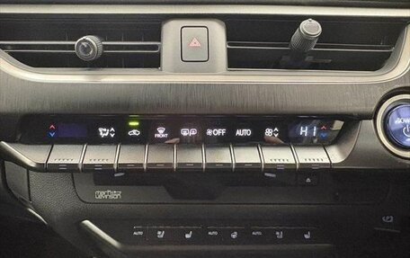 Lexus UX I, 2022 год, 1 866 000 рублей, 18 фотография