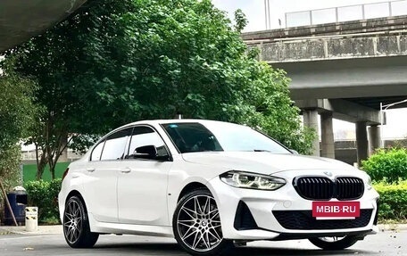 BMW 1 серия, 2022 год, 1 749 003 рублей, 5 фотография