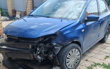 Volkswagen Polo VI (EU Market), 2018 год, 800 000 рублей, 1 фотография