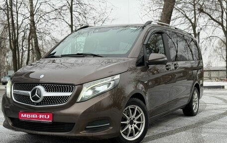 Mercedes-Benz V-Класс, 2017 год, 3 600 000 рублей, 1 фотография