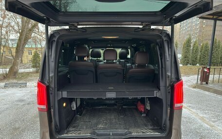 Mercedes-Benz V-Класс, 2017 год, 3 600 000 рублей, 4 фотография