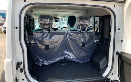 Suzuki Jimny, 2025 год, 2 400 000 рублей, 14 фотография