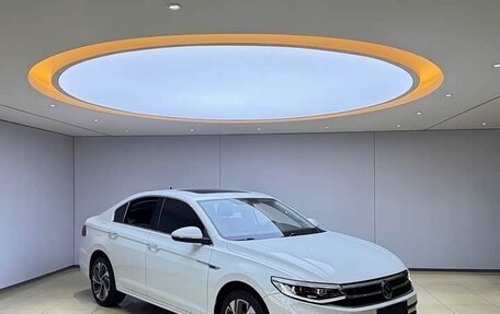 Volkswagen Bora, 2023 год, 1 420 000 рублей, 1 фотография