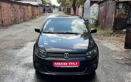 Volkswagen Polo VI (EU Market), 2012 год, 500 000 рублей, 2 фотография