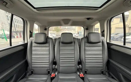 Volkswagen Touran III, 2022 год, 1 749 003 рублей, 25 фотография