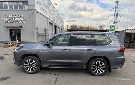 Lexus LX III, 2017 год, 5 800 000 рублей, 2 фотография