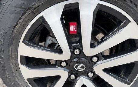 Lexus LX III, 2017 год, 5 800 000 рублей, 8 фотография