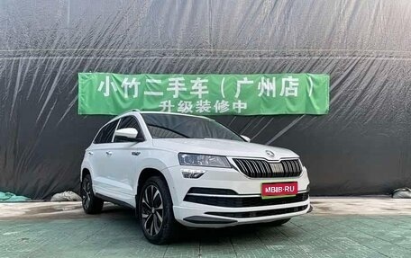 Skoda Karoq I, 2023 год, 2 360 000 рублей, 1 фотография