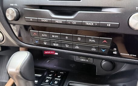 Lexus RX IV рестайлинг, 2020 год, 4 900 000 рублей, 19 фотография