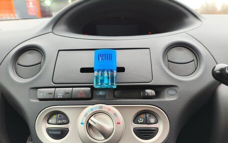 Toyota Vitz, 2003 год, 387 000 рублей, 11 фотография