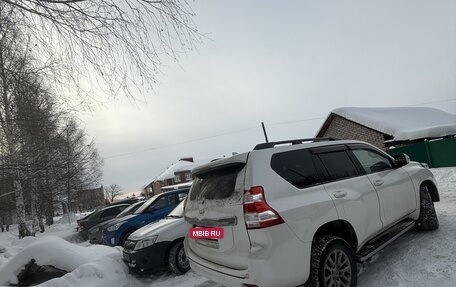 Toyota Land Cruiser Prado 150 рестайлинг 2, 2017 год, 3 318 000 рублей, 4 фотография