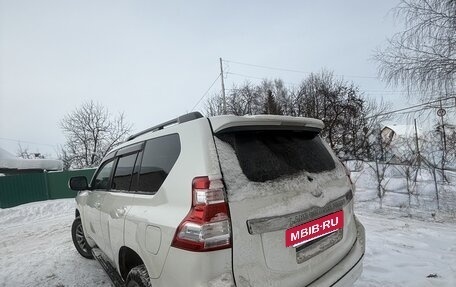 Toyota Land Cruiser Prado 150 рестайлинг 2, 2017 год, 3 318 000 рублей, 5 фотография