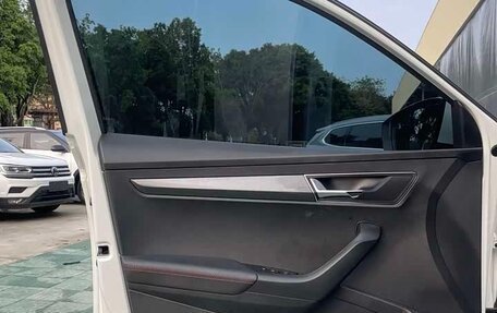 Skoda Karoq I, 2023 год, 2 360 000 рублей, 8 фотография