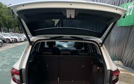 Skoda Karoq I, 2023 год, 2 360 000 рублей, 11 фотография