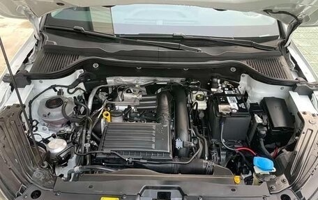 Skoda Karoq I, 2023 год, 2 360 000 рублей, 10 фотография