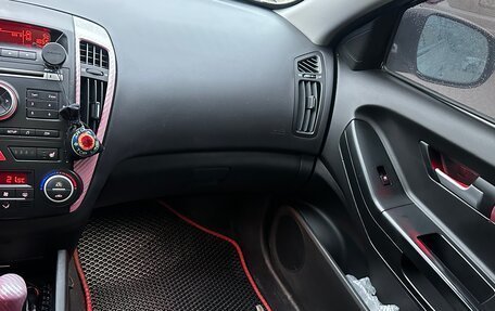 KIA cee'd I рестайлинг, 2011 год, 700 000 рублей, 4 фотография