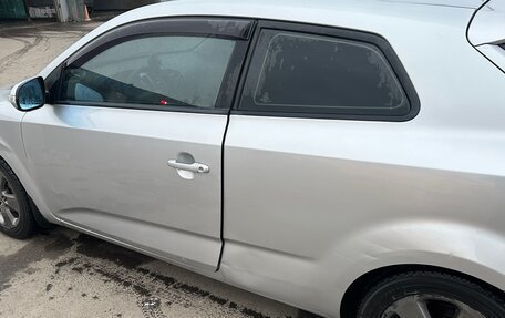 KIA cee'd I рестайлинг, 2011 год, 700 000 рублей, 8 фотография