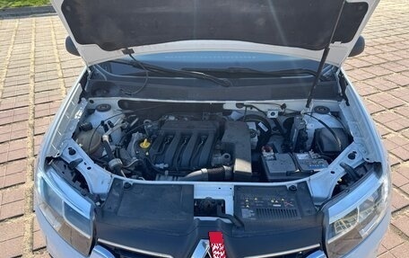 Renault Logan II, 2020 год, 800 000 рублей, 17 фотография