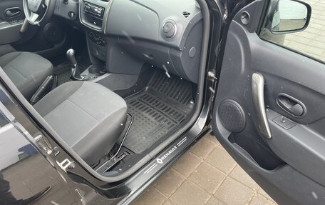 Renault Logan II, 2015 год, 750 000 рублей, 13 фотография