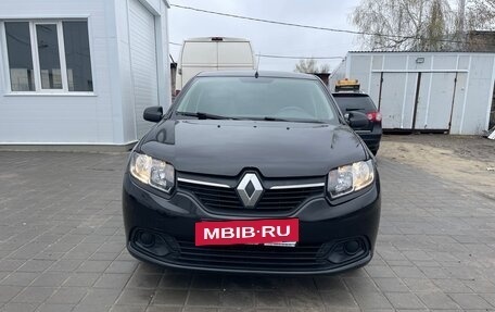 Renault Logan II, 2015 год, 750 000 рублей, 3 фотография