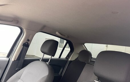 Renault Logan II, 2015 год, 750 000 рублей, 21 фотография