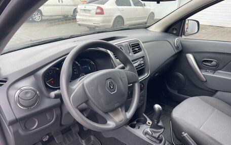 Renault Logan II, 2015 год, 750 000 рублей, 27 фотография