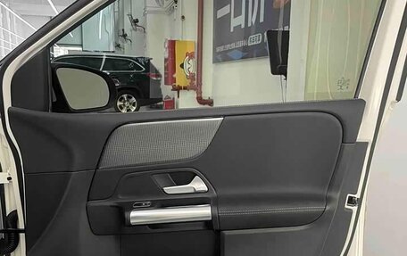 Mercedes-Benz B-Класс, 2022 год, 1 800 000 рублей, 5 фотография