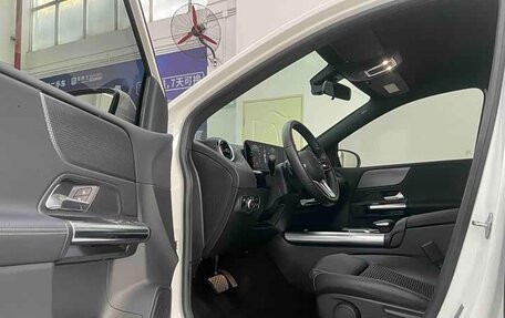 Mercedes-Benz B-Класс, 2022 год, 1 800 000 рублей, 6 фотография