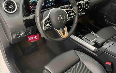 Mercedes-Benz B-Класс, 2022 год, 1 800 000 рублей, 3 фотография