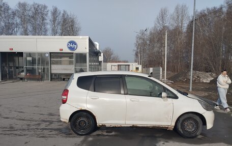 Honda Fit III, 2002 год, 110 000 рублей, 6 фотография