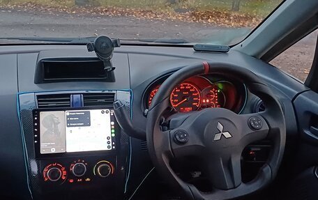 Mitsubishi Colt VI рестайлинг, 2003 год, 265 000 рублей, 8 фотография