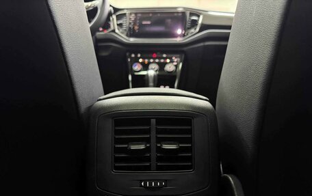 Volkswagen T-Roc I, 2022 год, 1 499 000 рублей, 15 фотография