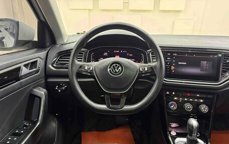 Volkswagen T-Roc I, 2022 год, 1 499 000 рублей, 9 фотография