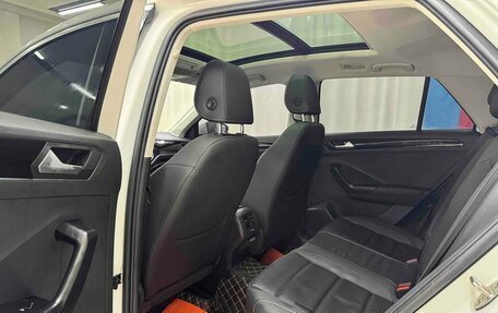 Volkswagen T-Roc I, 2022 год, 1 499 000 рублей, 20 фотография