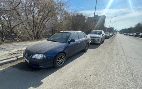 Toyota Avensis III рестайлинг, 2000 год, 260 000 рублей, 4 фотография