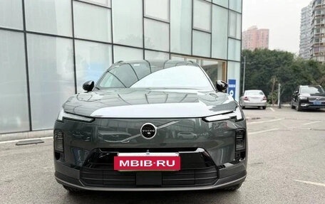 Volvo XC70, 2025 год, 6 700 000 рублей, 2 фотография