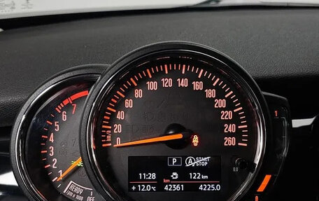 MINI Hatch, 2022 год, 1 600 000 рублей, 9 фотография