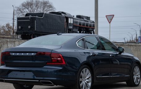 Volvo S90 II рестайлинг, 2017 год, 2 600 000 рублей, 6 фотография
