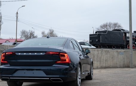 Volvo S90 II рестайлинг, 2017 год, 2 600 000 рублей, 7 фотография