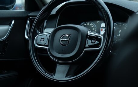 Volvo S90 II рестайлинг, 2017 год, 2 600 000 рублей, 19 фотография