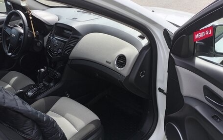 Chevrolet Cruze II, 2012 год, 950 000 рублей, 5 фотография