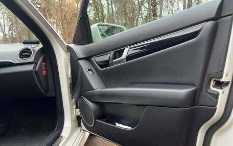 Mercedes-Benz C-Класс, 2012 год, 1 390 000 рублей, 4 фотография