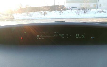 Toyota Prius, 2010 год, 770 000 рублей, 8 фотография