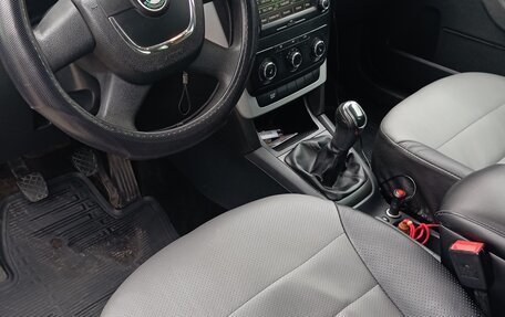 Skoda Yeti I рестайлинг, 2011 год, 785 000 рублей, 17 фотография