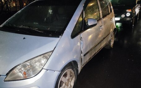 Mitsubishi Colt VI рестайлинг, 2005 год, 150 000 рублей, 1 фотография