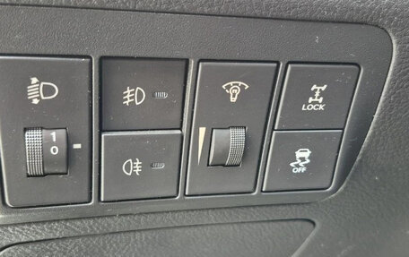 Hyundai Santa Fe III рестайлинг, 2012 год, 1 480 000 рублей, 10 фотография