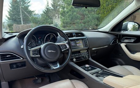 Jaguar F-Pace, 2017 год, 2 230 000 рублей, 4 фотография