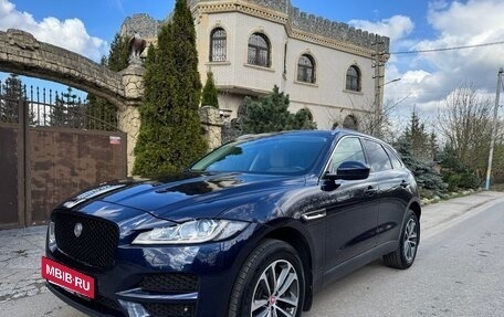 Jaguar F-Pace, 2017 год, 2 230 000 рублей, 15 фотография