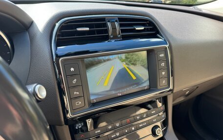 Jaguar F-Pace, 2017 год, 2 230 000 рублей, 24 фотография