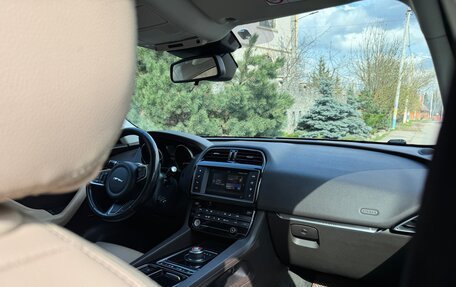 Jaguar F-Pace, 2017 год, 2 230 000 рублей, 31 фотография